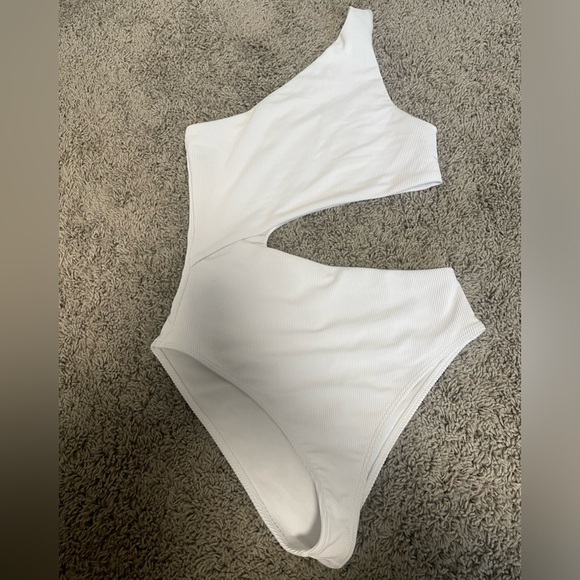 Beach Riot White One-Shoulder One Piece - Picture 9 of 12